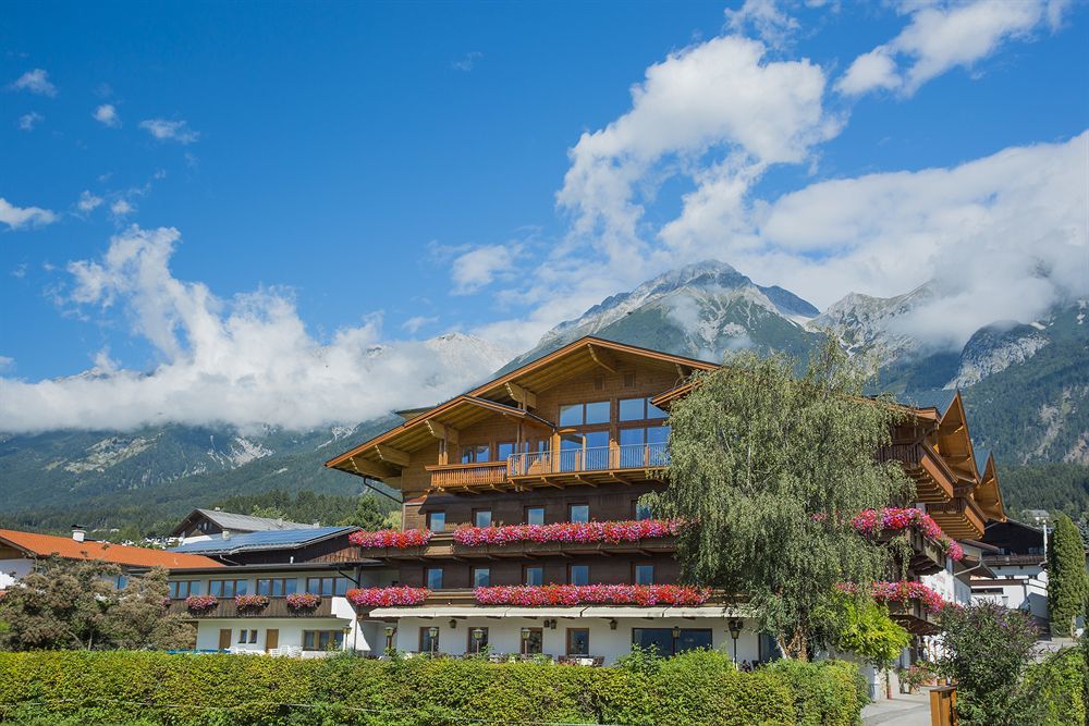 Hotel Huberhof Innsbruck Exterior photo